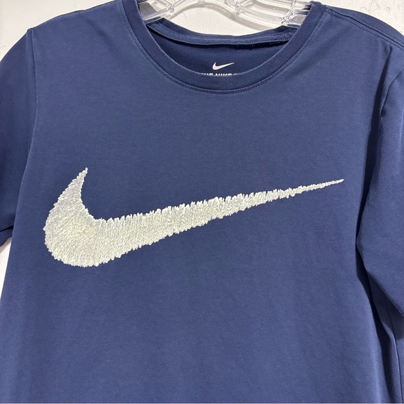 The Nike Tee Athletic Cut Dri Fit Navy Blue T Shirt Short Sleeve Men's Small - Picture 2 of 8